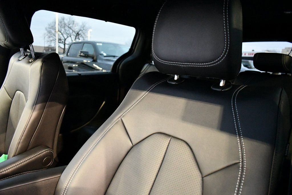 New 2026 Chrysler Pacifica Select image 13