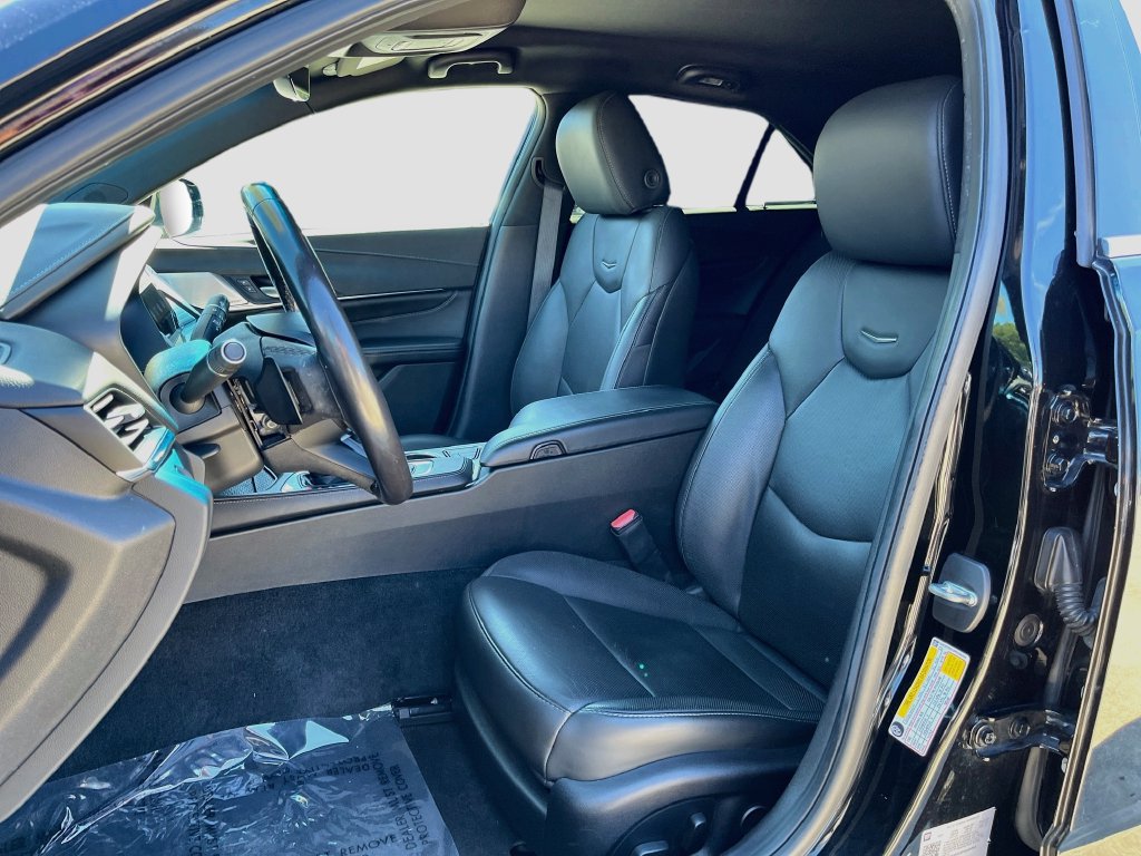 Certified 2023 Cadillac CT4 Premium Luxury RWD image 16