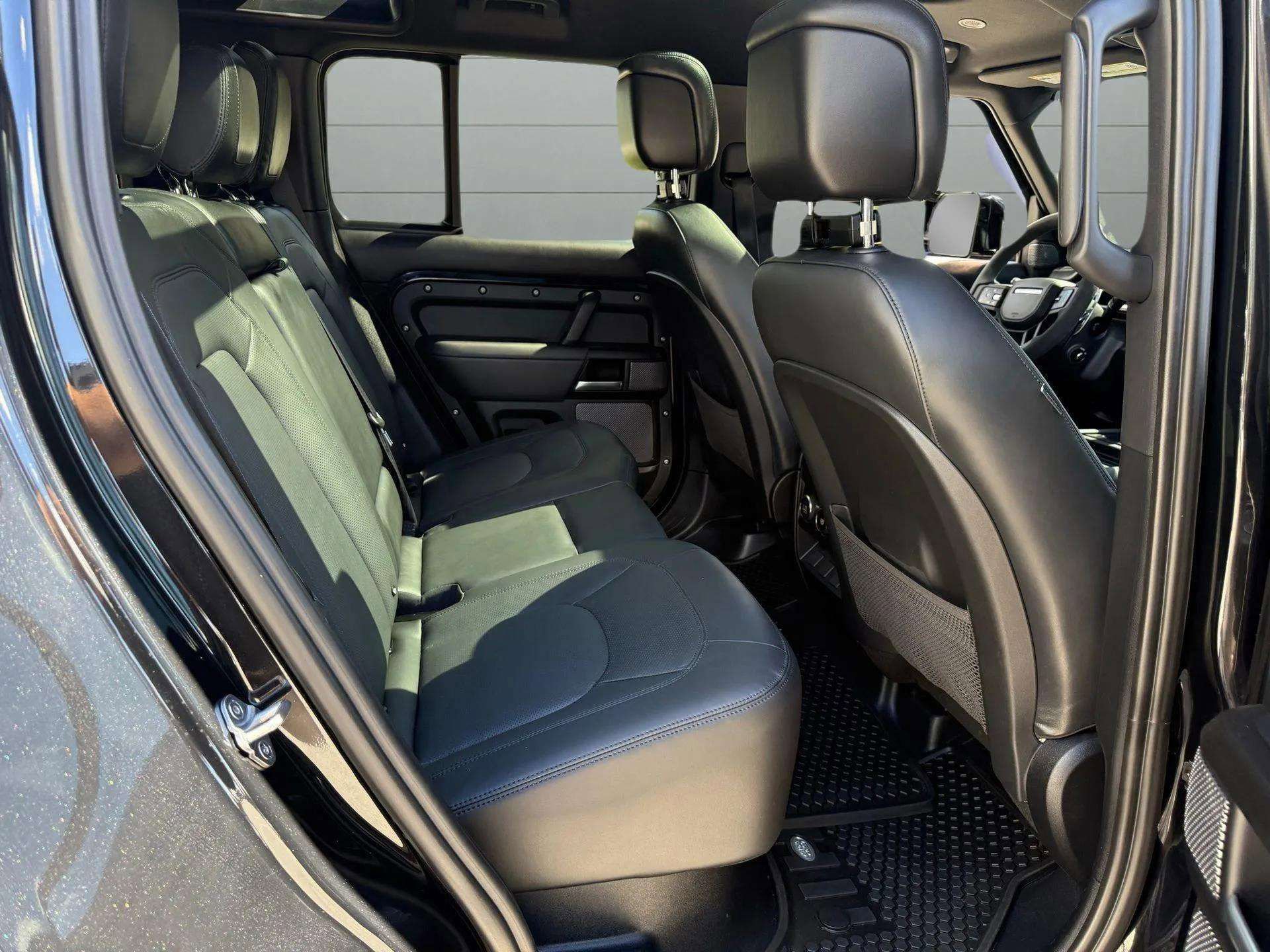 Used 2023 Land Rover Defender 110 Carpathian Edition image 30