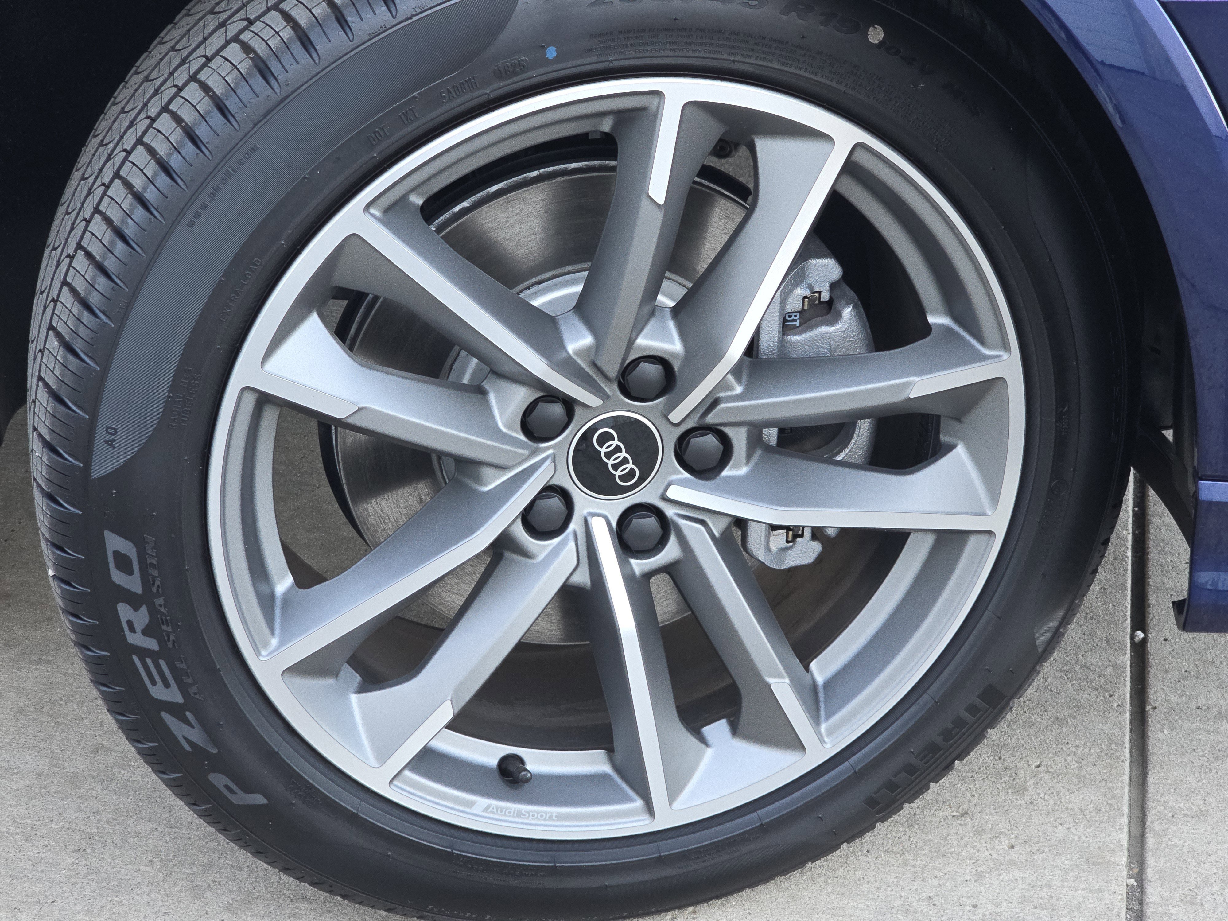 New 2025 Audi Q3 2.0T Premium image 14