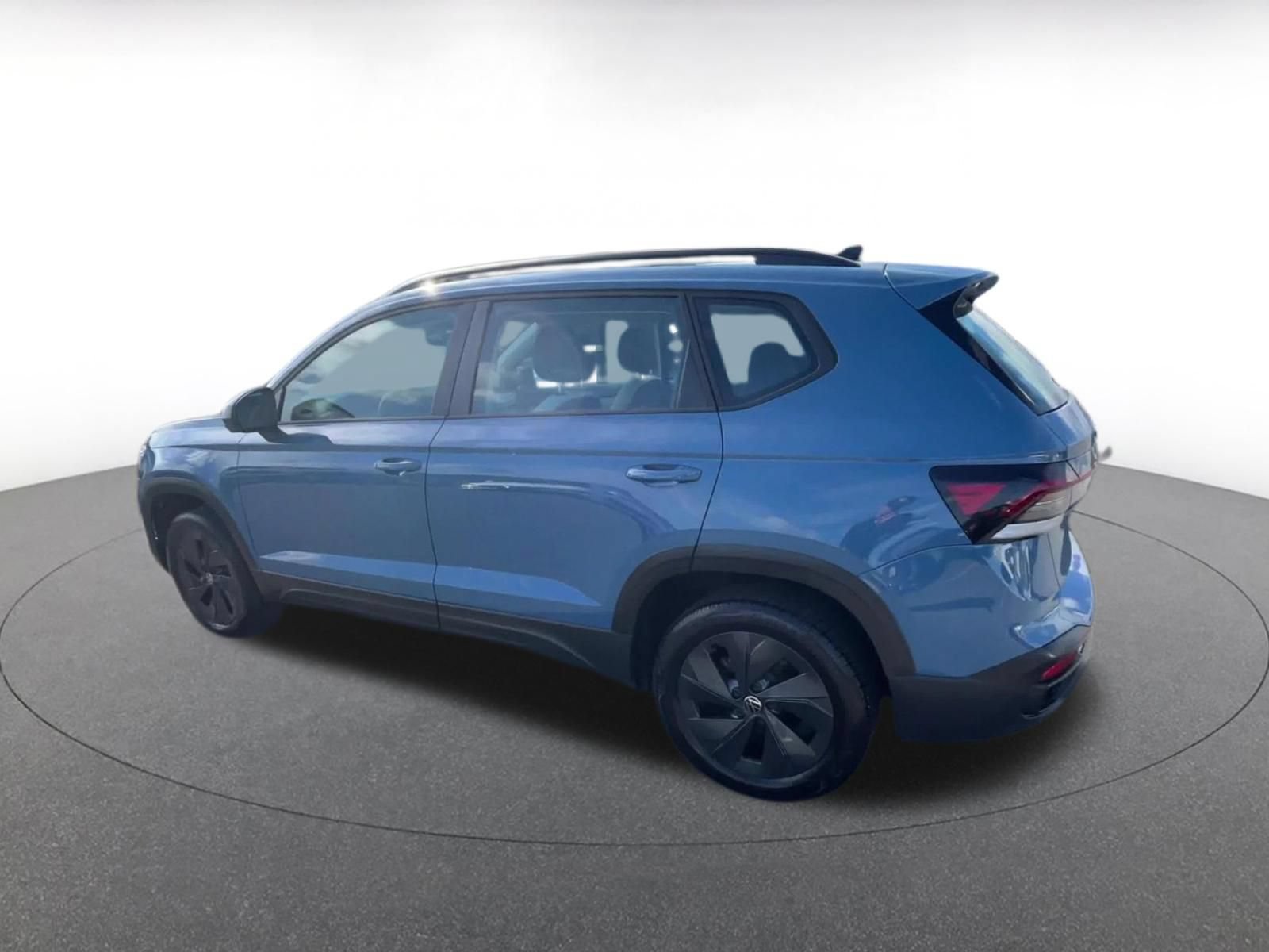 Used 2026 Volkswagen Taos S FWD image 10