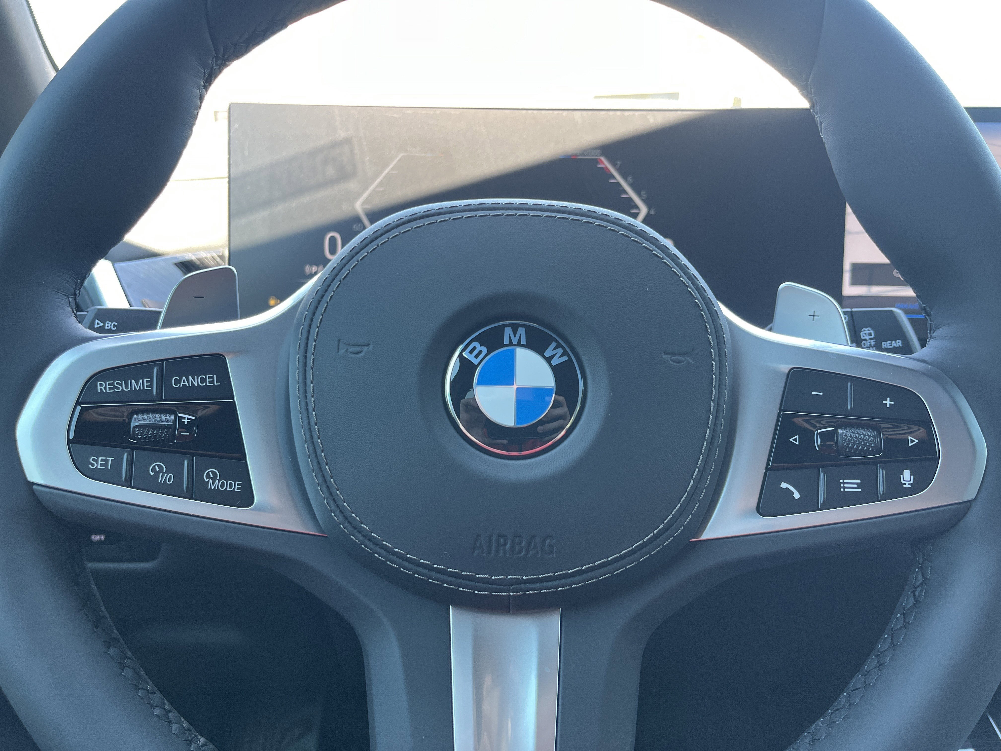 New 2026 BMW X5 xDrive40i w/ M Sport Package AWD/4WD image 12