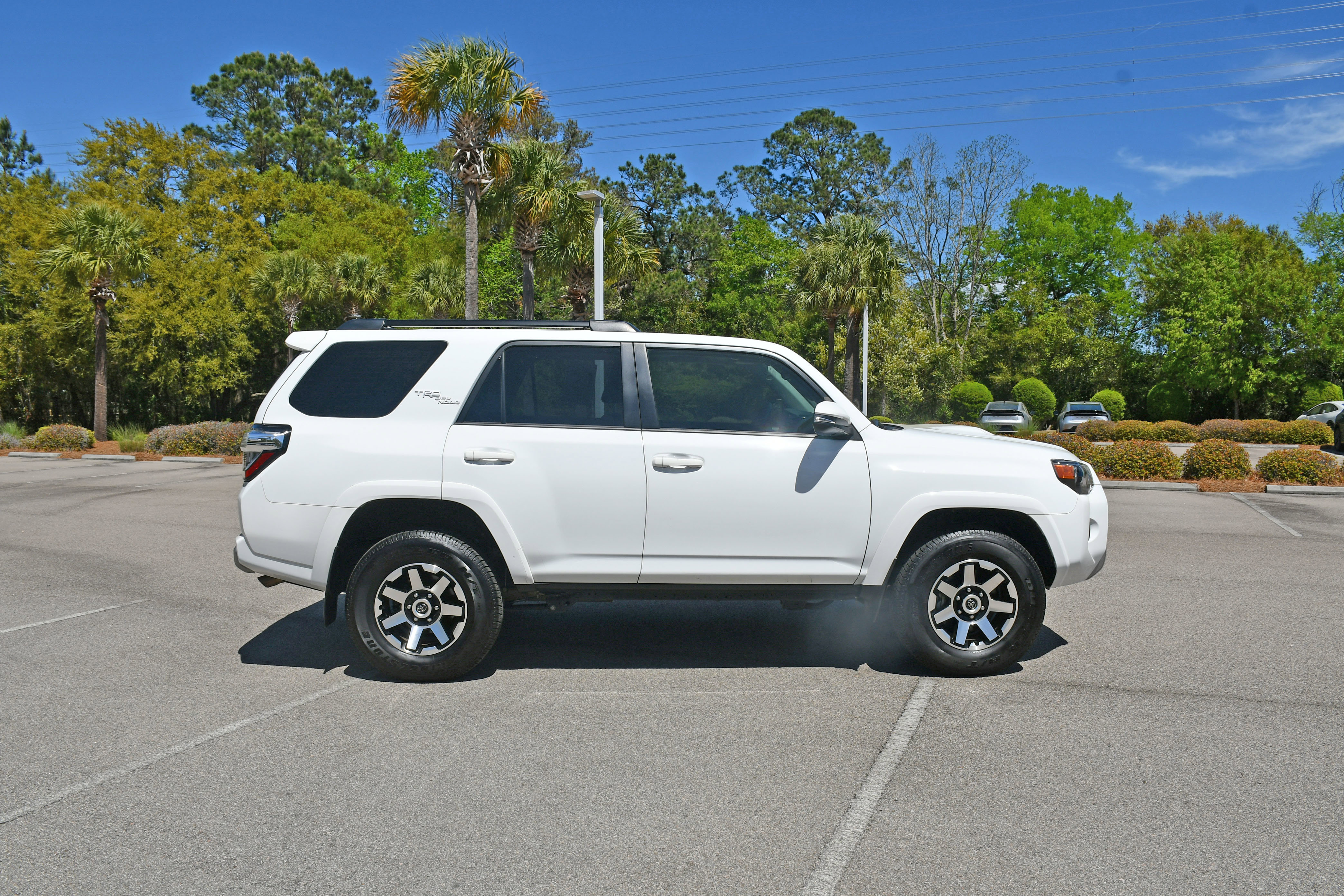 Certified 2024 Toyota 4Runner TRD Off-Road Premium w/ Moonroof Package AWD/4WD image 2