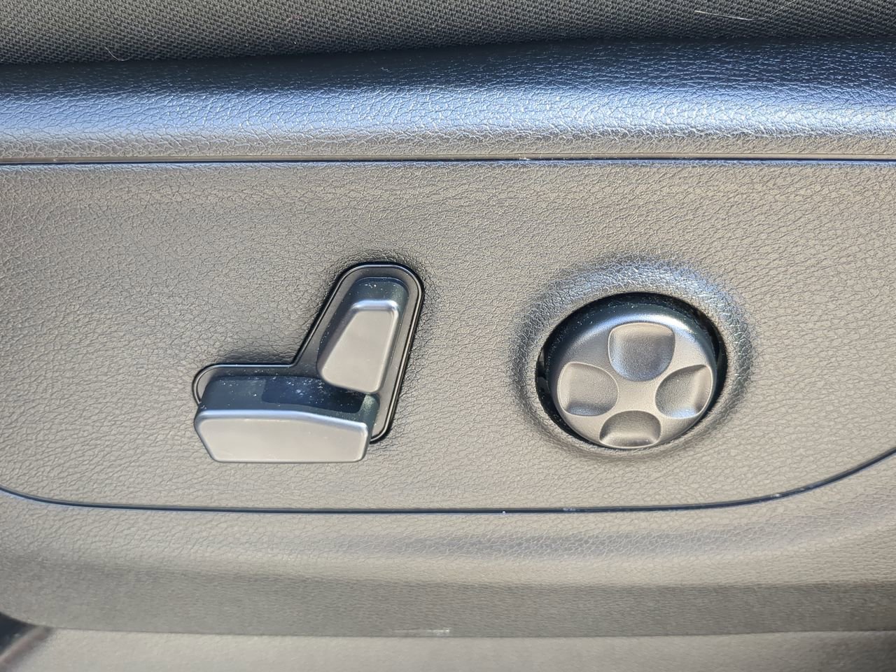 Used 2019 RAM 1500 Big Horn image 28