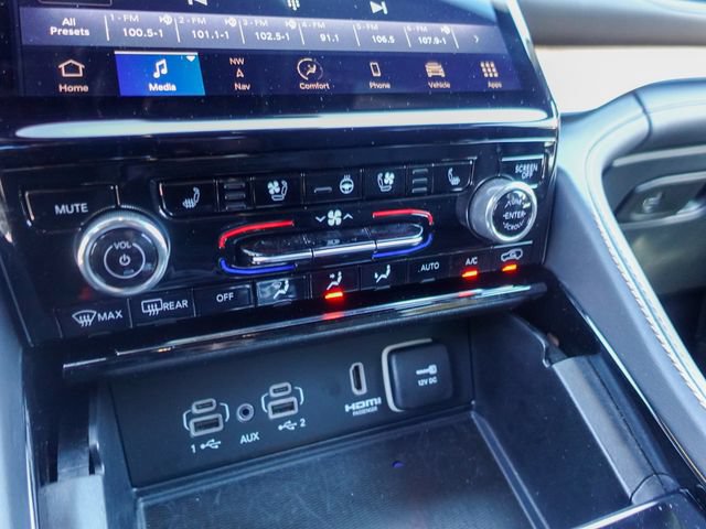 Used 2023 Jeep Grand Cherokee Summit AWD/4WD image 20