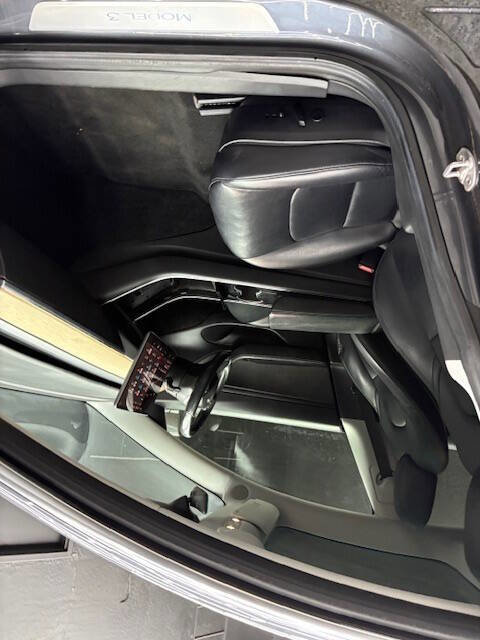 Used 2018 Tesla Model 3 Long Range image 26