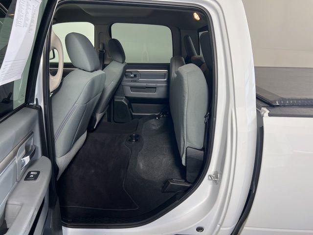 Used 2019 RAM 1500 Classic SLT image 22