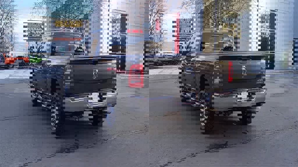 Used 2023 RAM 3500 Tradesman w/ Safety Group image 7