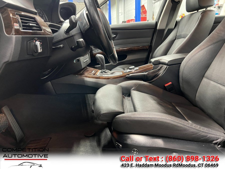 Used 2009 BMW 335i Sedan w/ Premium Pkg RWD image 17