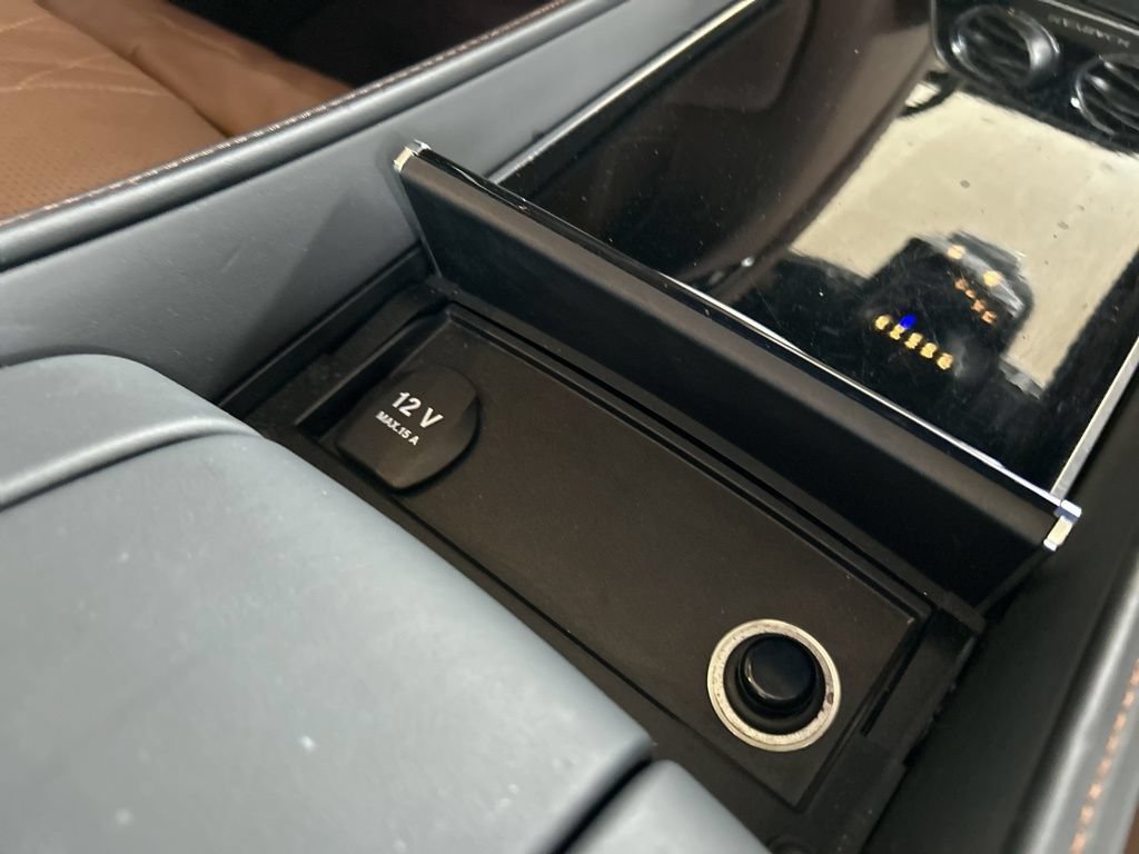 Used 2017 Mercedes-Benz Maybach S 550 4MATIC image 37