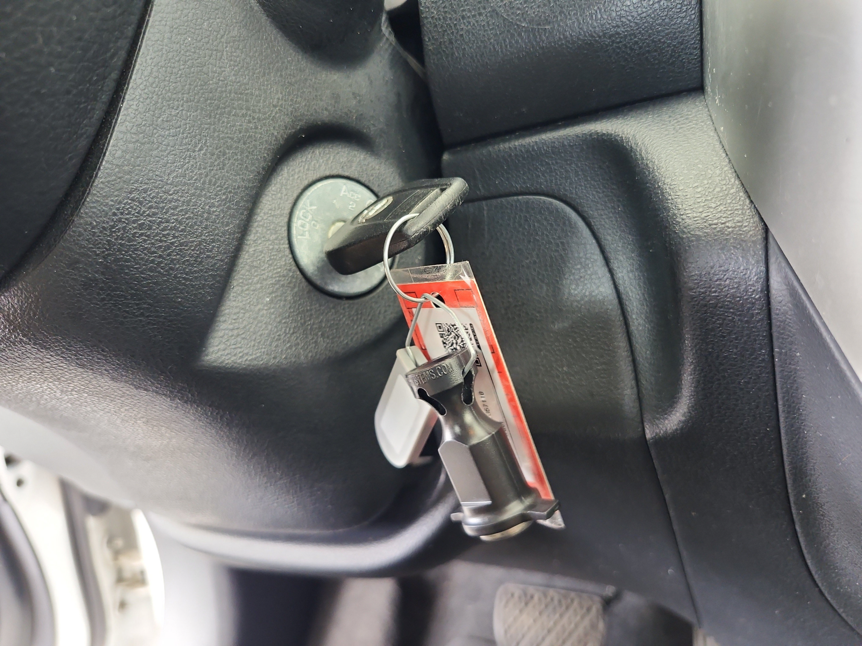 Used 2016 Nissan Versa SV FWD image 25