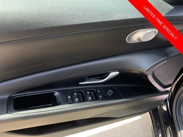 Used 2022 Hyundai Elantra SEL w/ Preferred Accessory Package image 12