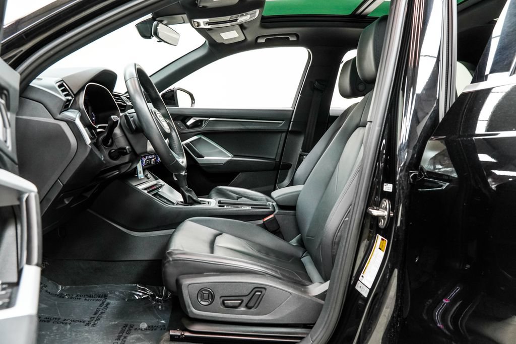 Used 2025 Audi Q3 2.0T Premium AWD/4WD image 17