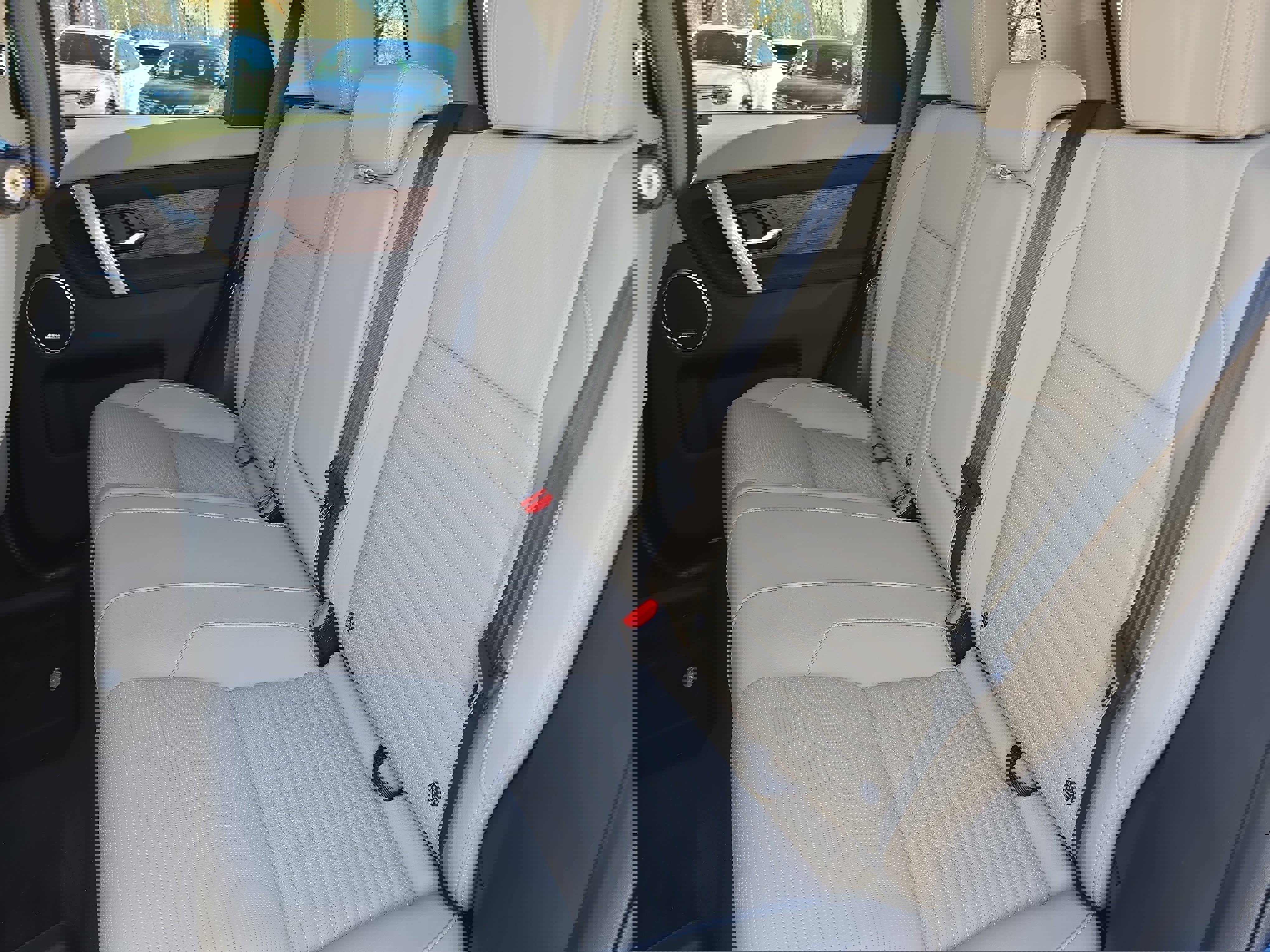 New 2025 Land Rover Discovery Sport S image 14