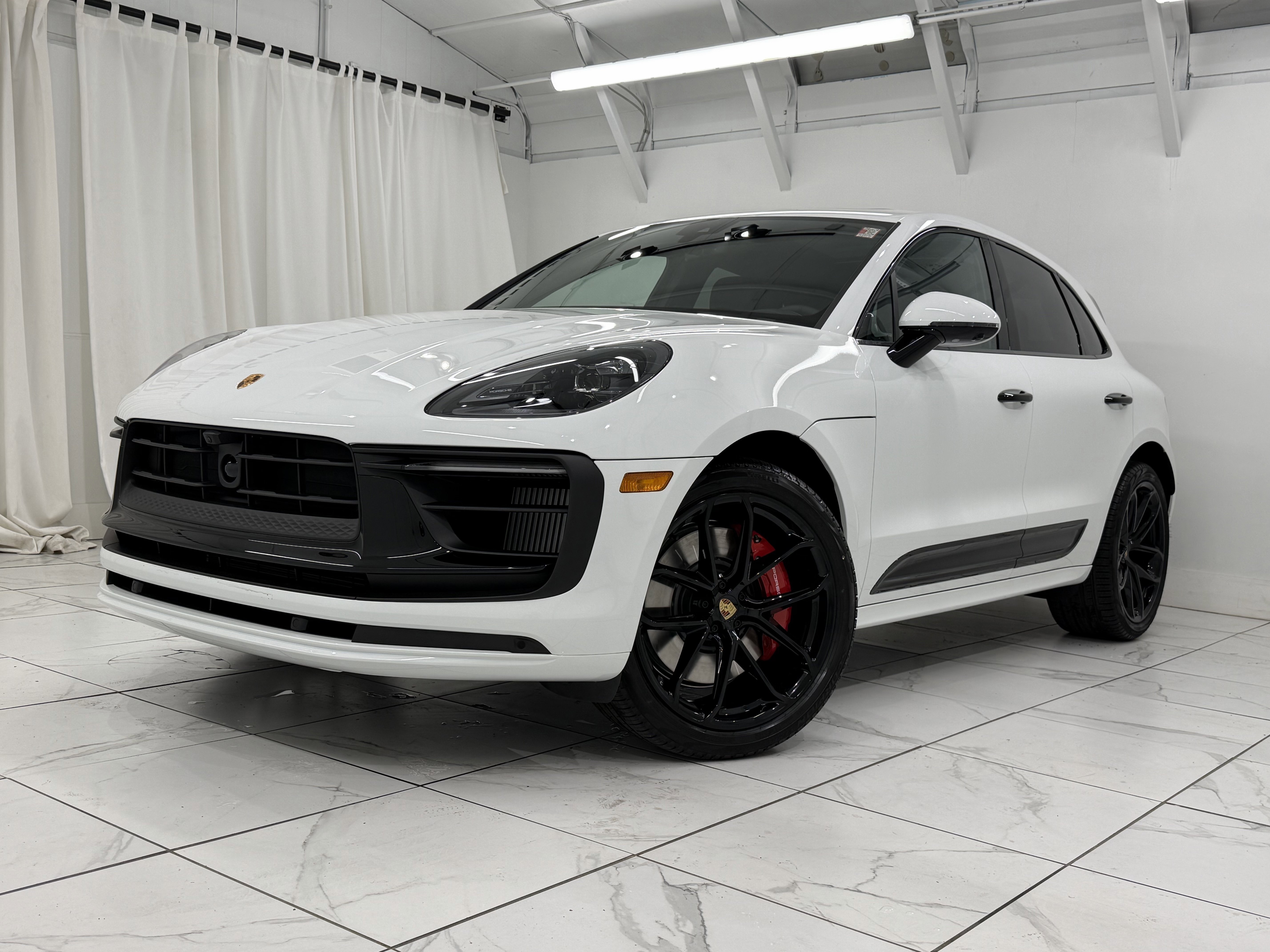 New 2026 Porsche Macan GTS image 7