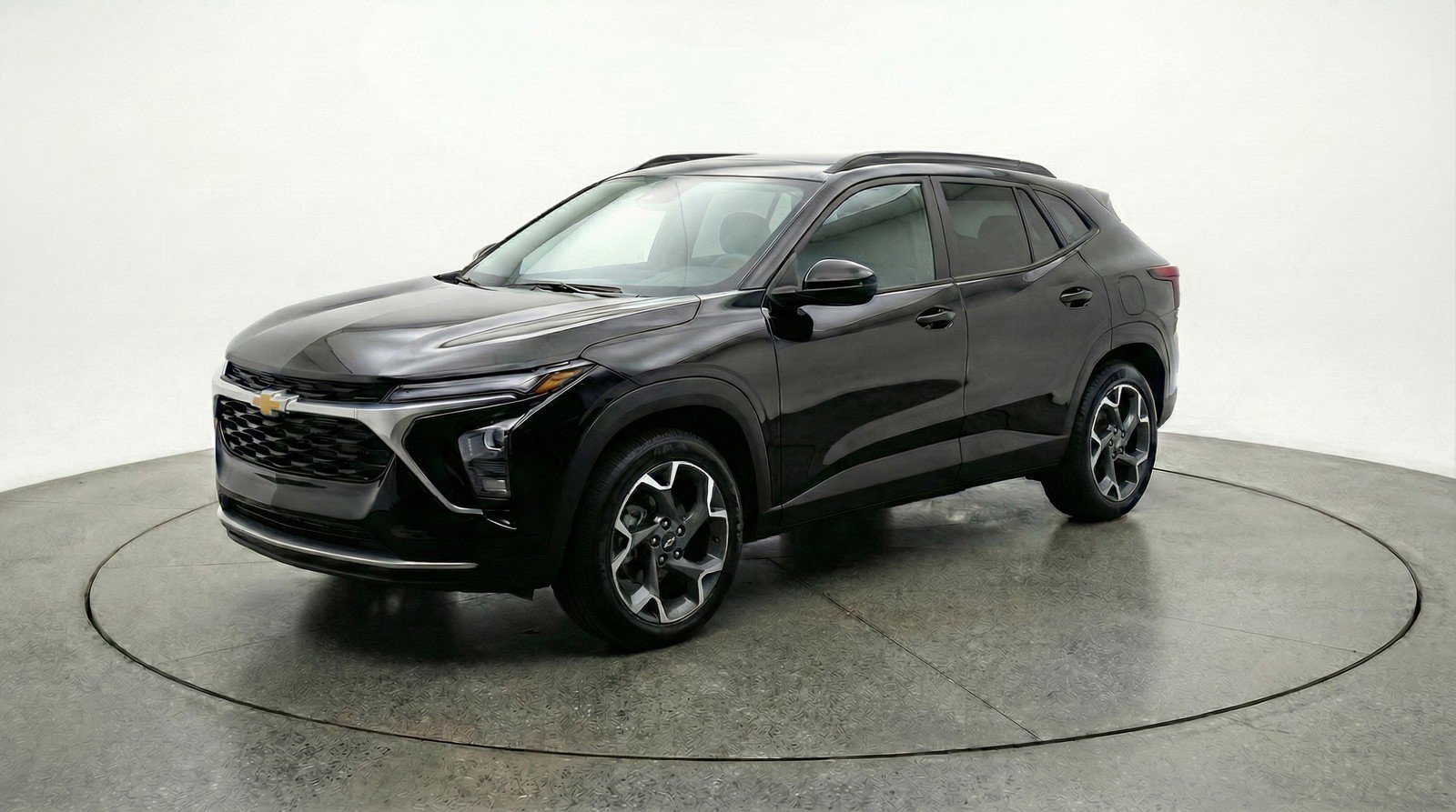 Used 2025 Chevrolet Trax LT image 3