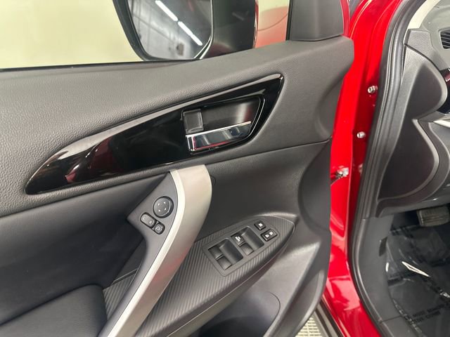 Used 2024 Mitsubishi Eclipse Cross SE image 18