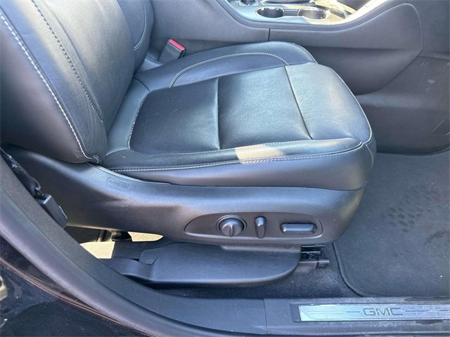 Used 2019 GMC Acadia SLT image 14