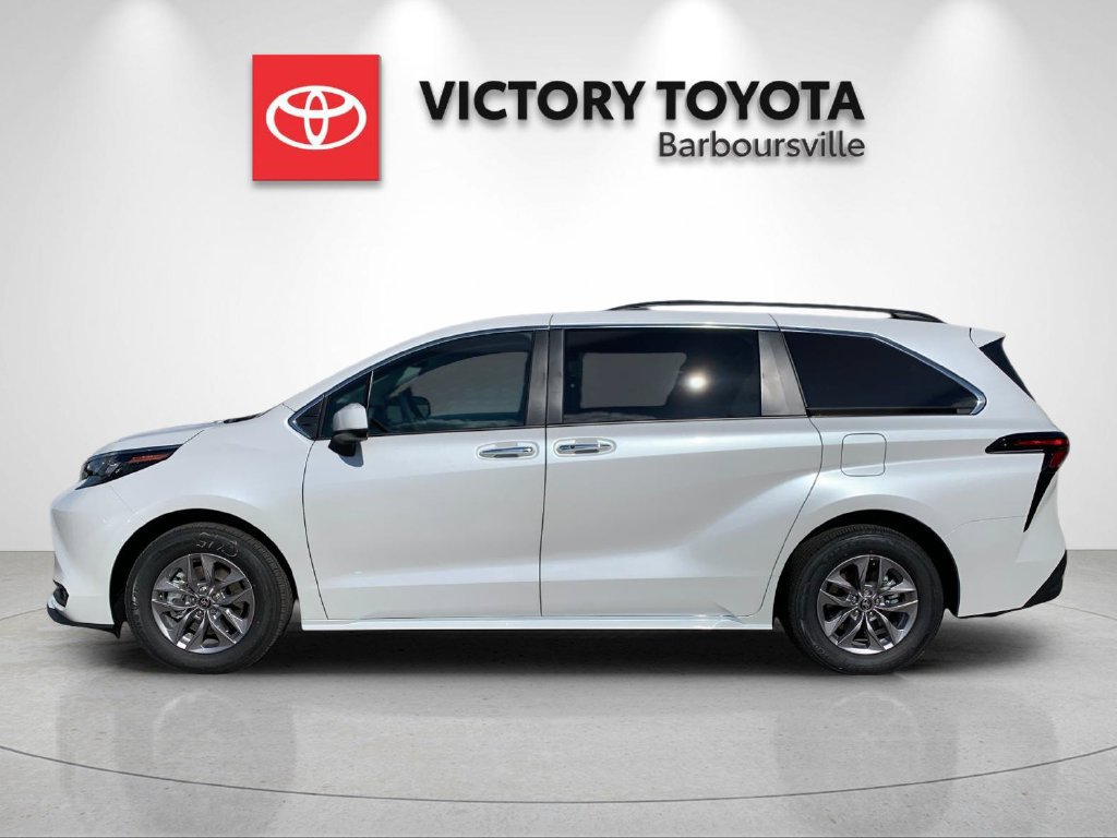 New 2026 Toyota Sienna XLE AWD/4WD image 2