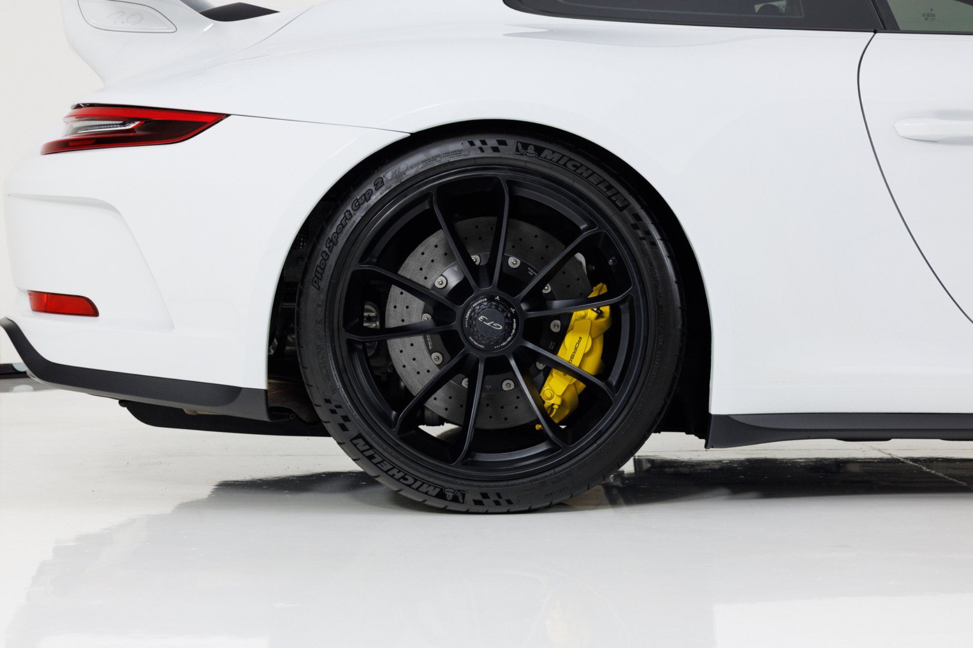 Used 2018 Porsche 911 GT3 RWD image 12