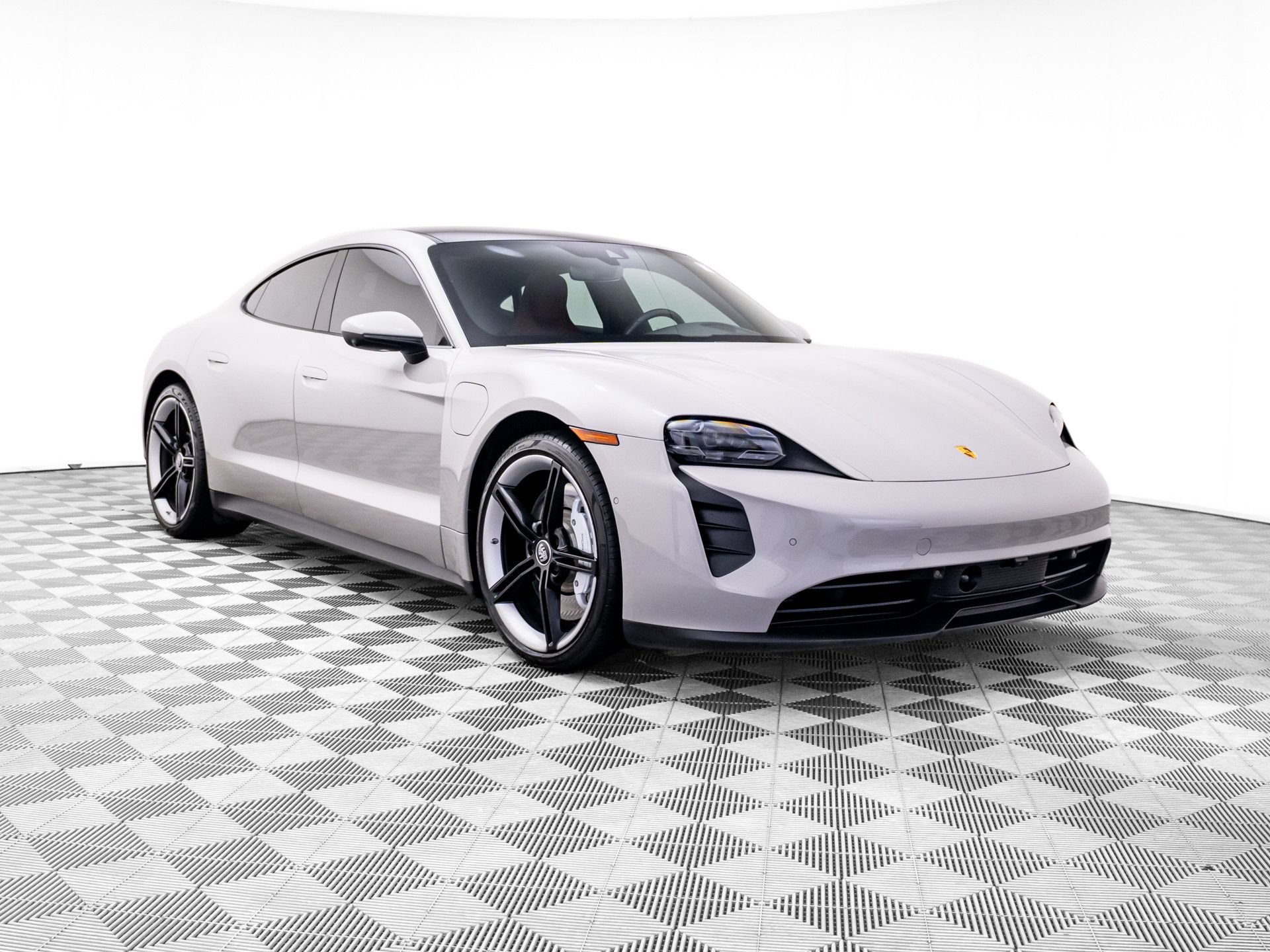Certified 2021 Porsche Taycan 4S AWD/4WD image 6