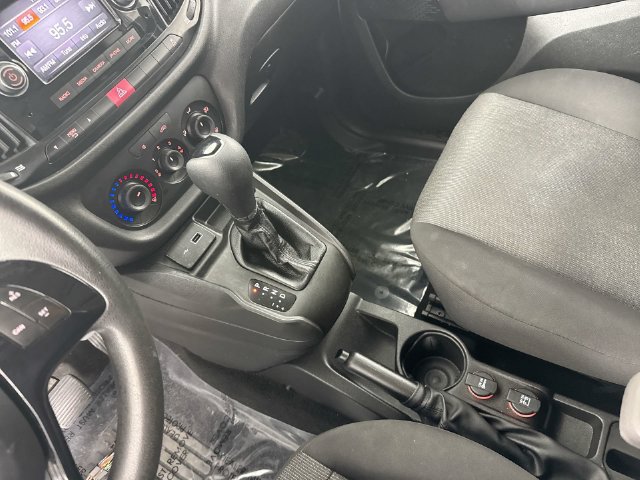 Used 2022 RAM ProMaster City Tradesman FWD image 17