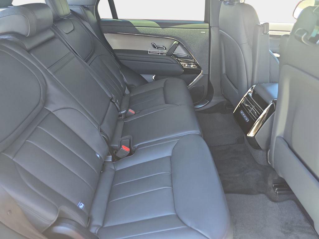New 2026 Land Rover Range Rover Sport SE AWD/4WD image 11