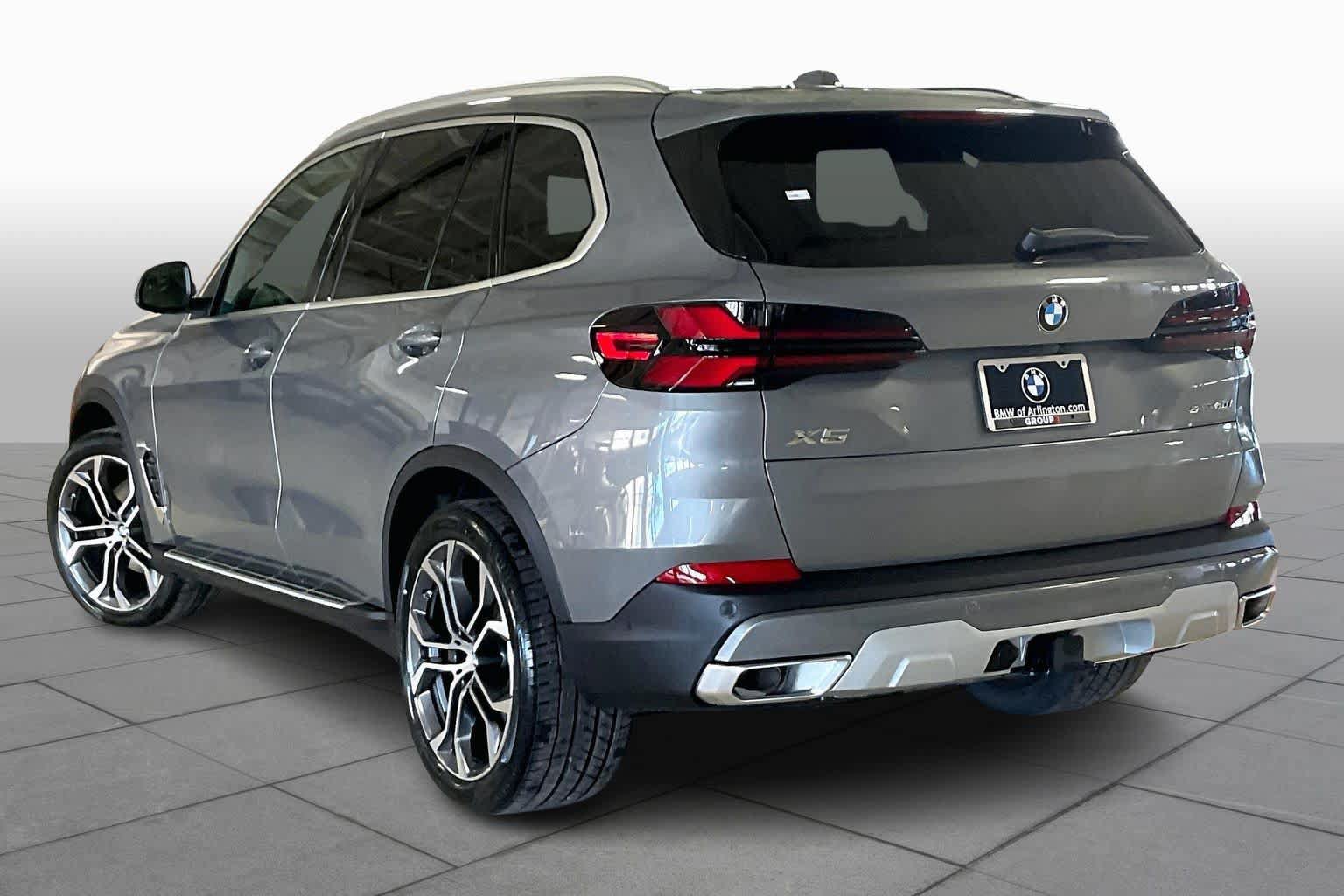 Used 2026 BMW X5 sDrive40i w/ Climate Comfort Package RWD image 12