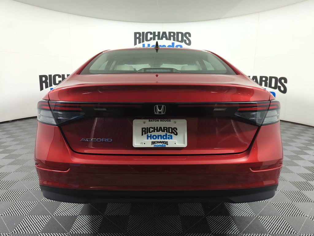Certified 2025 Honda Accord SE image 5