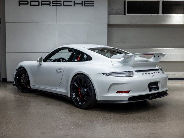 Used 2015 Porsche 911 GT3 w/ Carbon Interior Package RWD image 3