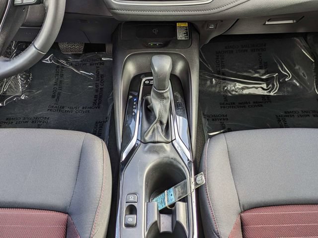 Used 2025 Toyota Corolla SE w/ SE Premium Package FWD image 19