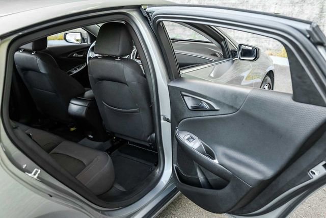 Used 2025 Chevrolet Malibu RS image 16