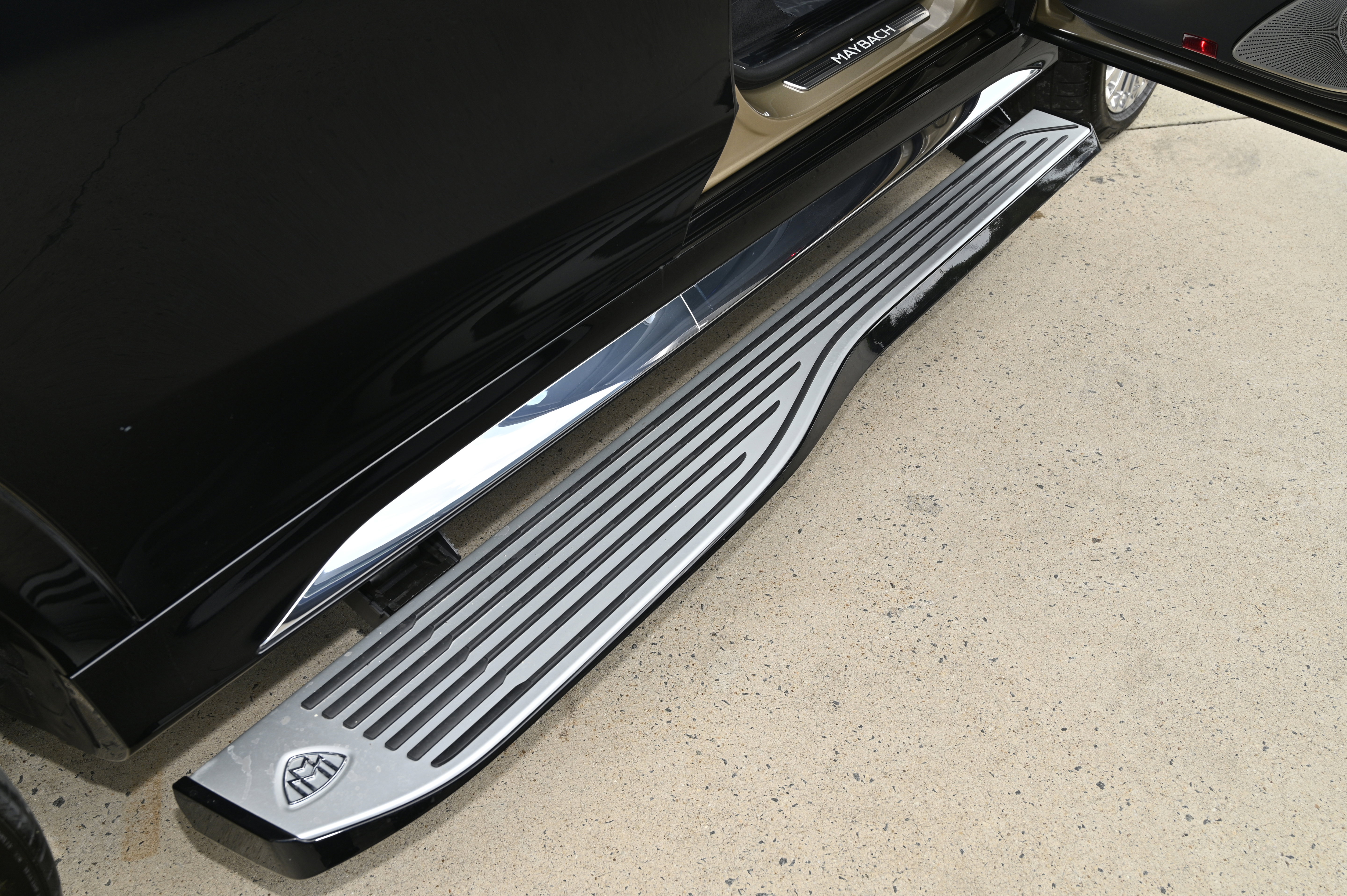 Used 2023 Mercedes-Benz Maybach GLS 600 4MATIC image 66