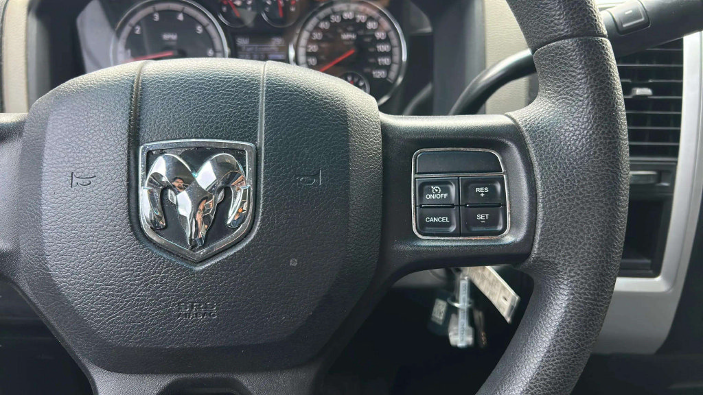 Used 2012 RAM 1500 Classic SLT RWD image 26