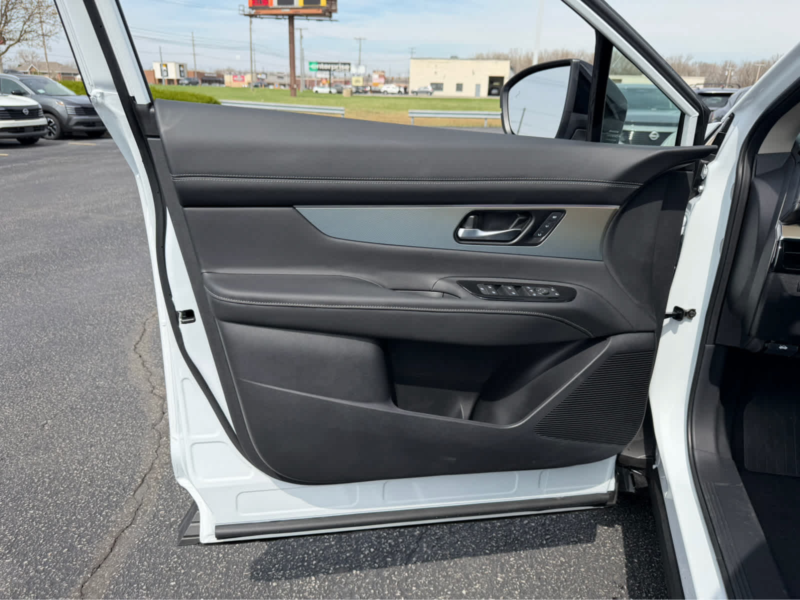 New 2026 Nissan Murano Platinum w/ Cargo Package AWD/4WD image 21