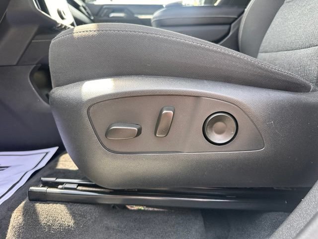 Used 2025 GMC Acadia Elevation AWD/4WD image 19