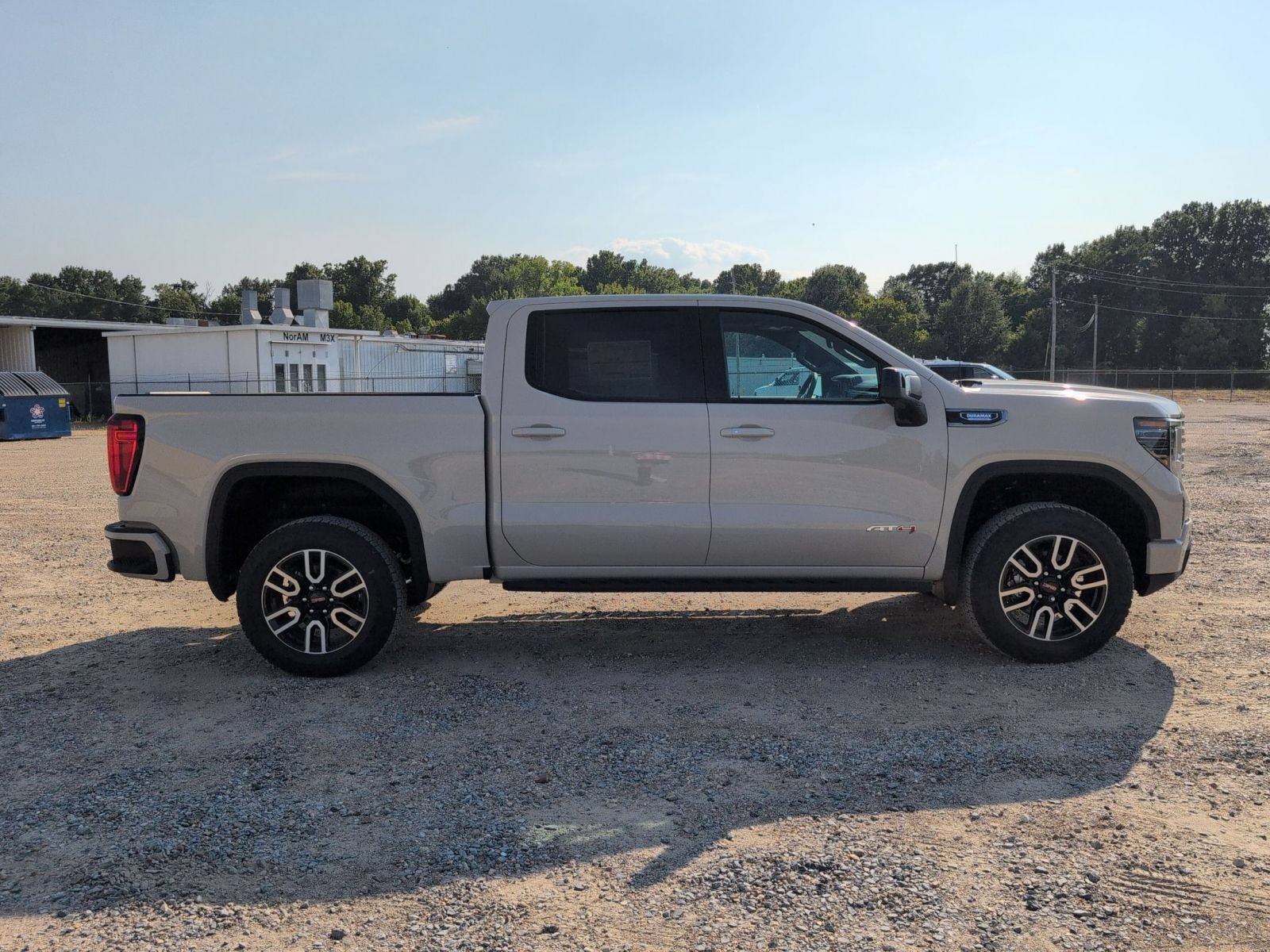 New 2026 GMC Sierra 1500 AT4 w/ AT4 Premium Package AWD/4WD image 7