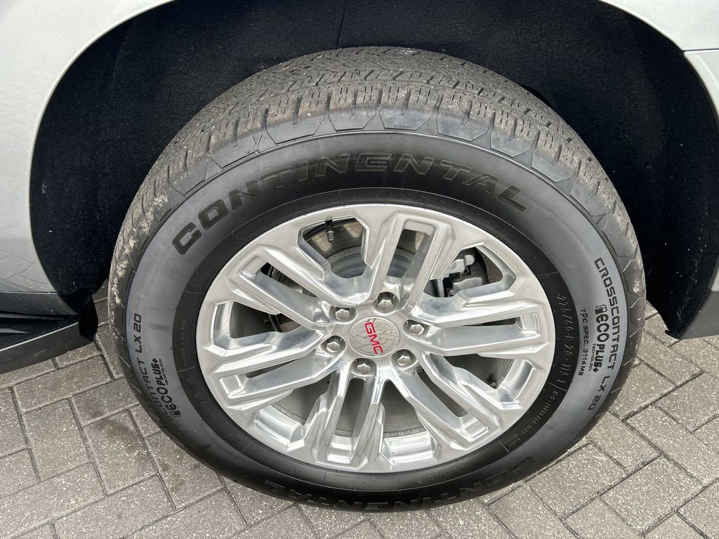 Certified 2024 GMC Yukon XL SLT w/ SLT Luxury Package image 30