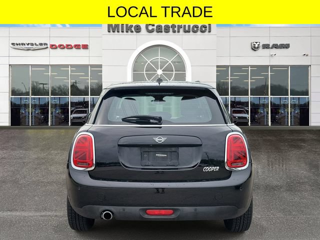 Used 2021 MINI Cooper 4-Door Hardtop FWD image 5