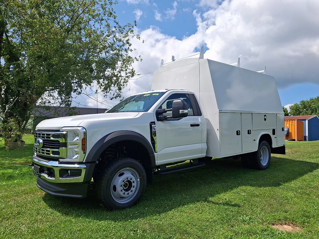 New 2026 Ford F550 4x4 Regular Cab Super Duty image 2