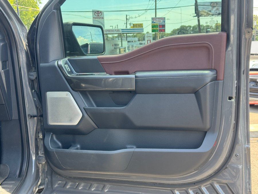 Used 2021 Ford F150 Lariat w/ Luxury Package w/ Equipment Group 502A High AWD/4WD image 37