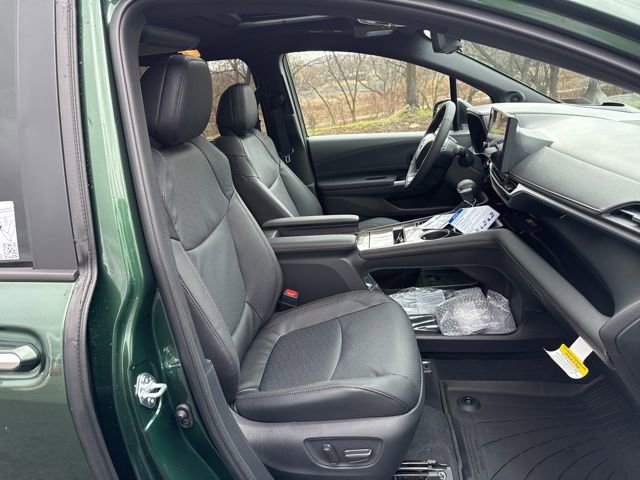 New 2026 Toyota Sienna Platinum AWD/4WD image 18