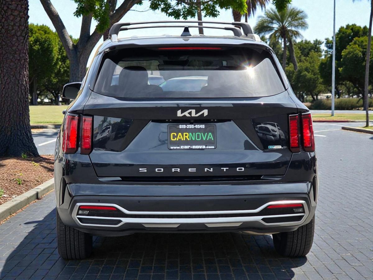 Used 2022 Kia Sorento S FWD image 6