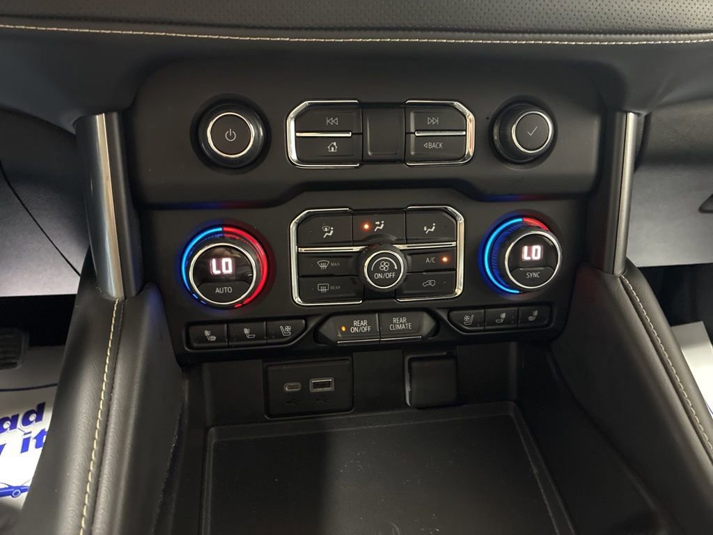 Used 2021 Chevrolet Tahoe Premier w/ Premium Package image 22