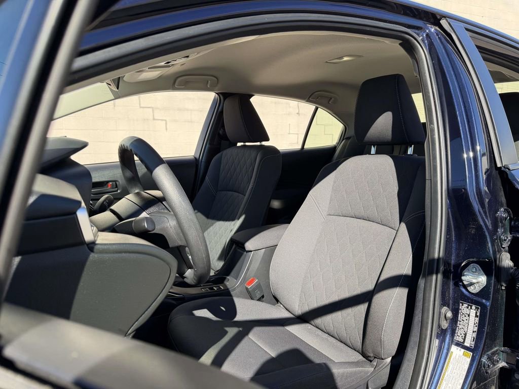 Used 2023 Toyota Corolla LE image 18