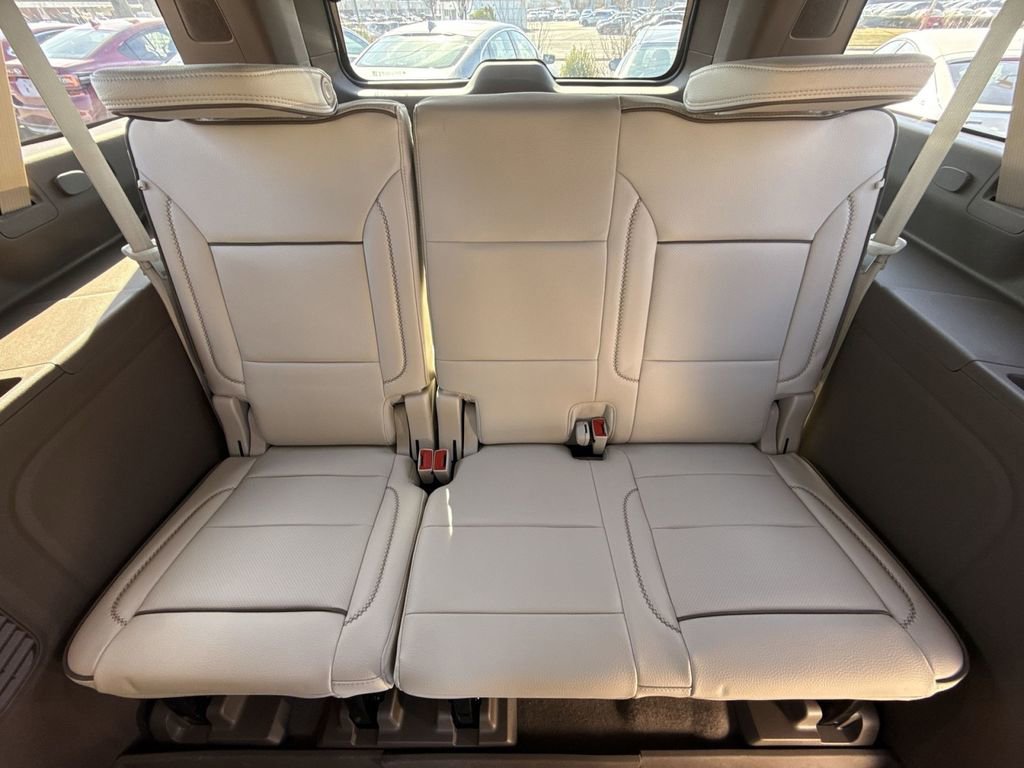 New 2026 GMC Yukon XL Denali w/ Sun & Power Step Package image 25