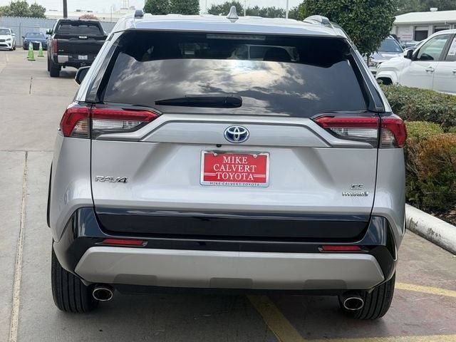 Used 2023 Toyota RAV4 SE AWD/4WD image 6