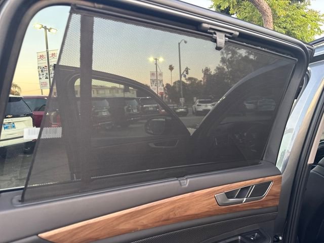Used 2025 Volkswagen Atlas SE FWD image 32