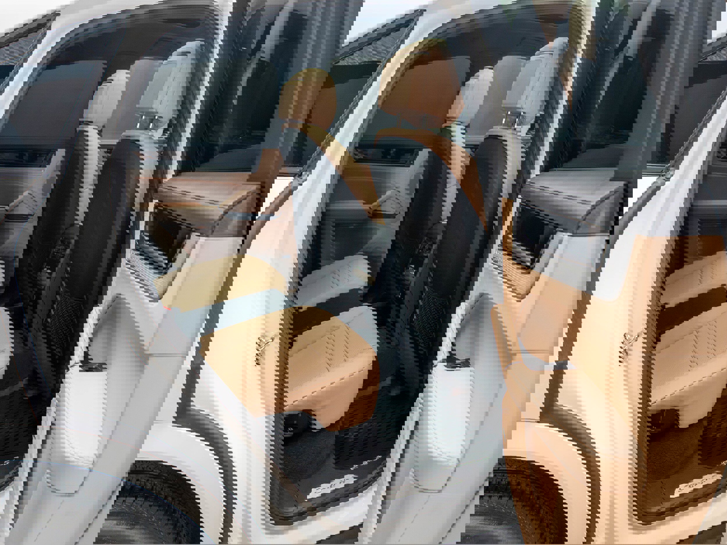 Certified 2024 Porsche Cayenne Coupe image 41