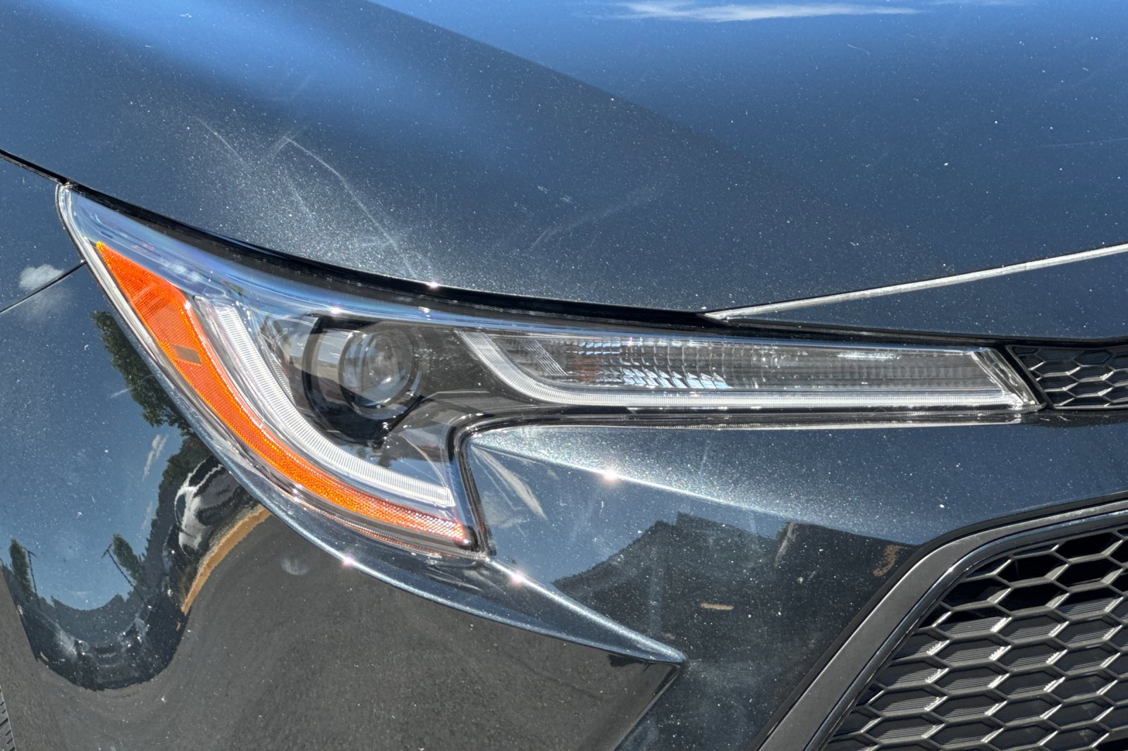 Used 2021 Toyota Corolla LE FWD image 10